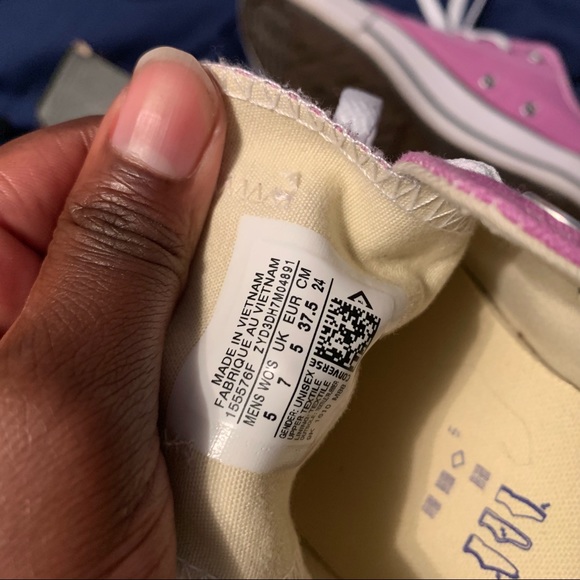 Converse - Picture 2 of 5